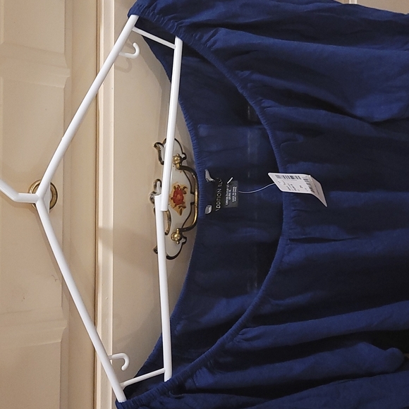 NWT Off the Shoulder Blouse - Picture 3 of 5